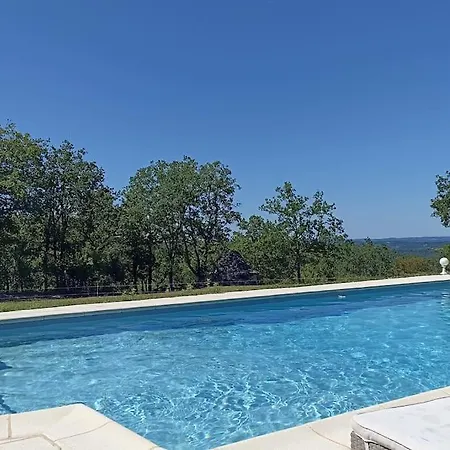 Les Tavernes*authentique*calme*piscine *